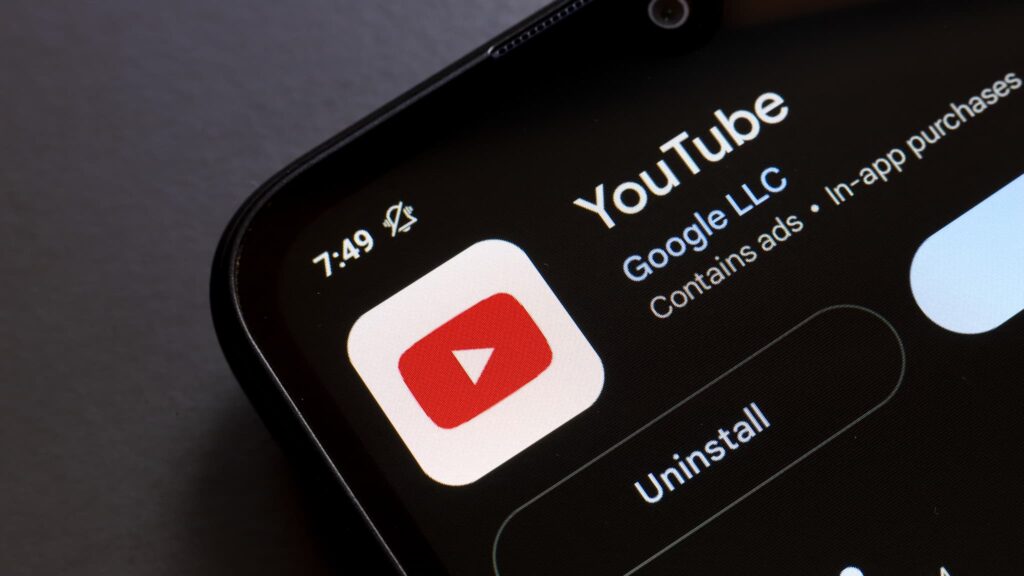 Le million de vues de son reportage lui a rapporté 1.000 euros : ces journalistes ont quitté leur média pour YouTube mais peinent à en vivre.