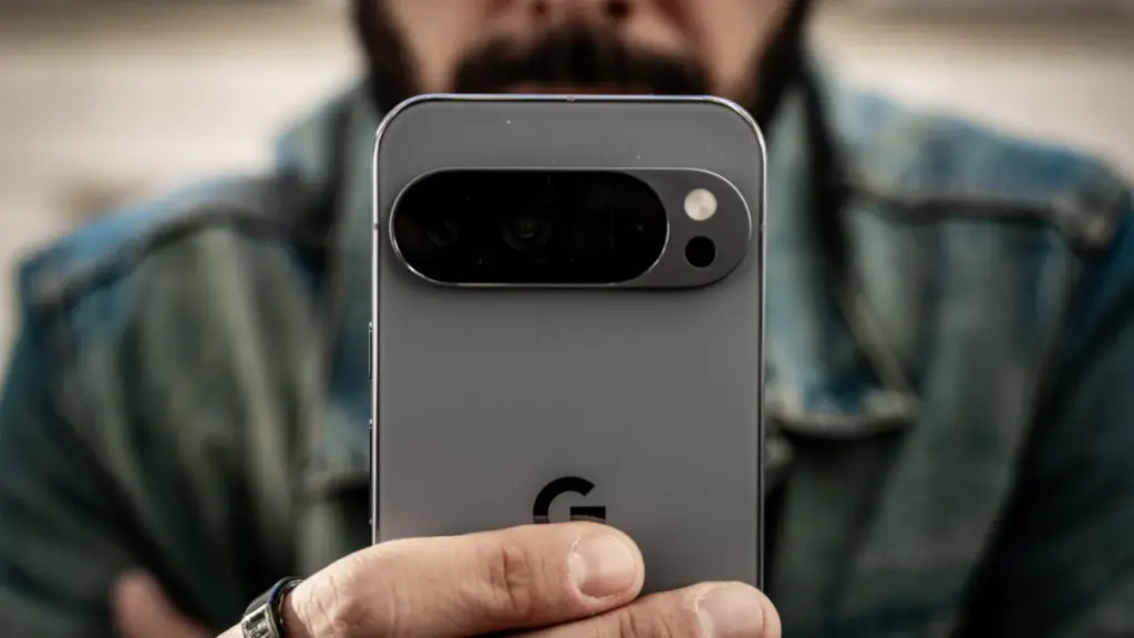 Voici comment Android souhaite vous protéger contre l'une des arnaques bancaires les plus courantes.